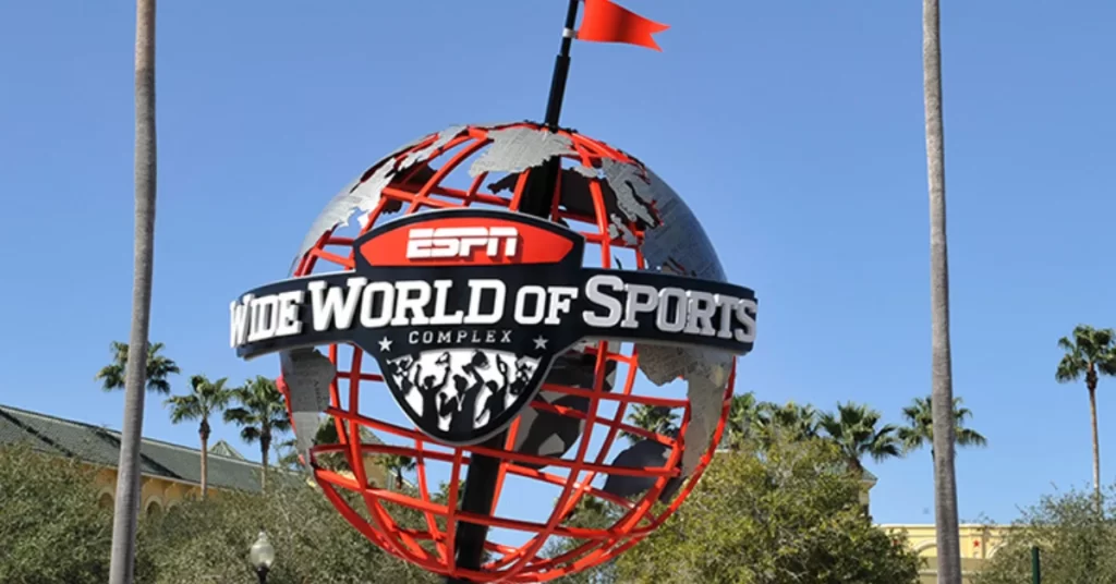 globe rouge du Wide Worlds of Sports à Orlando en Floride aux Etats-Unis