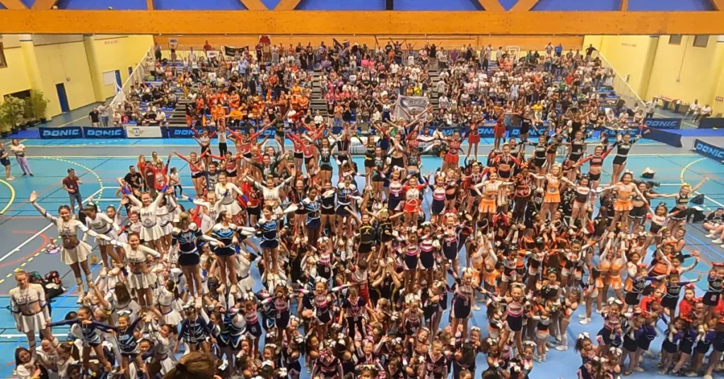 Toutes les équipes participant à l'Open Cheer Centre 2023 à Montargis.